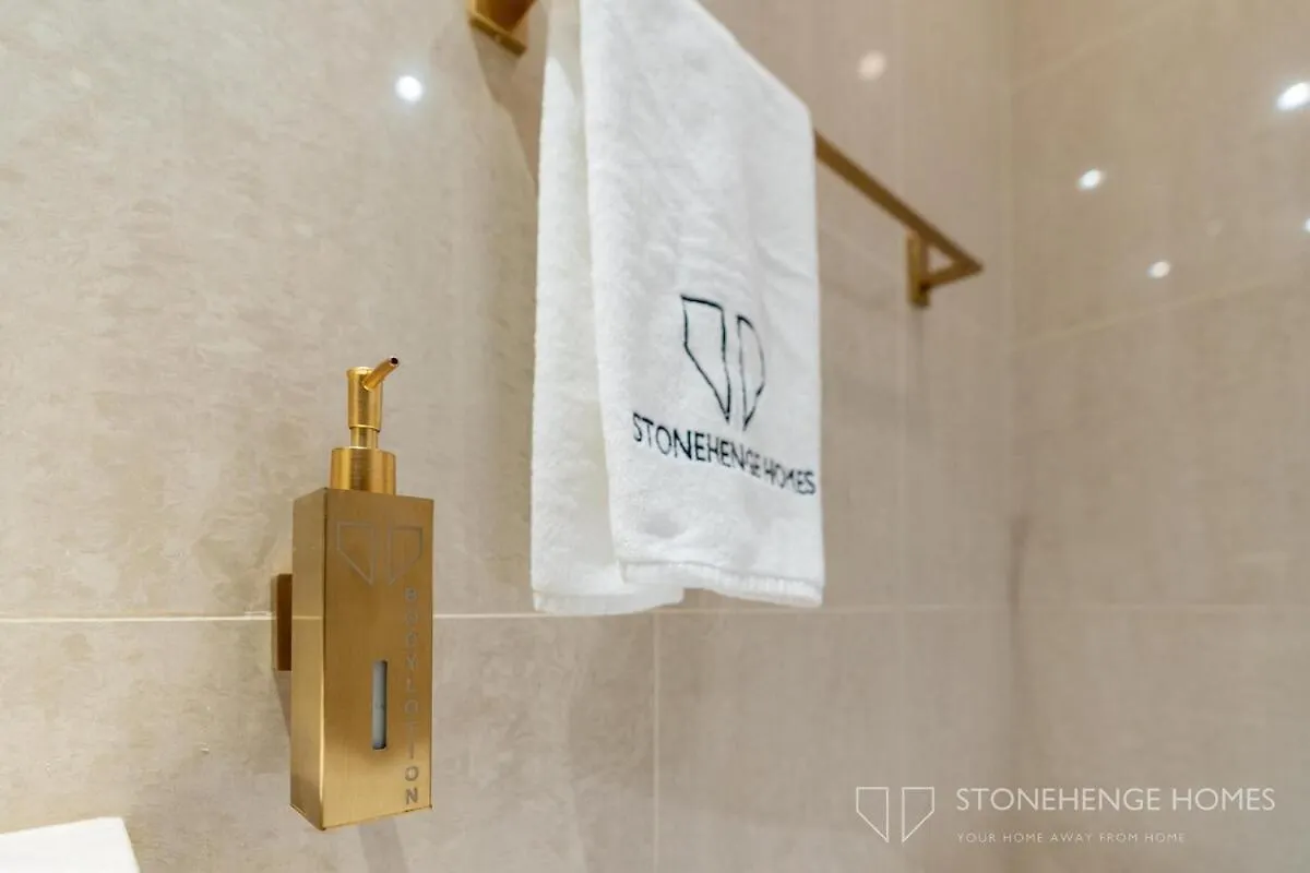 Lux & Cozy 1 Bedroom Apartment Steps Away From Burj Khalifa & Dubai Mall United Arab Emirates