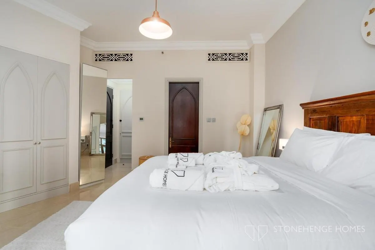 Lux & Cozy 1 Bedroom Apartment Steps Away From Burj Khalifa & Dubai Mall United Arab Emirates