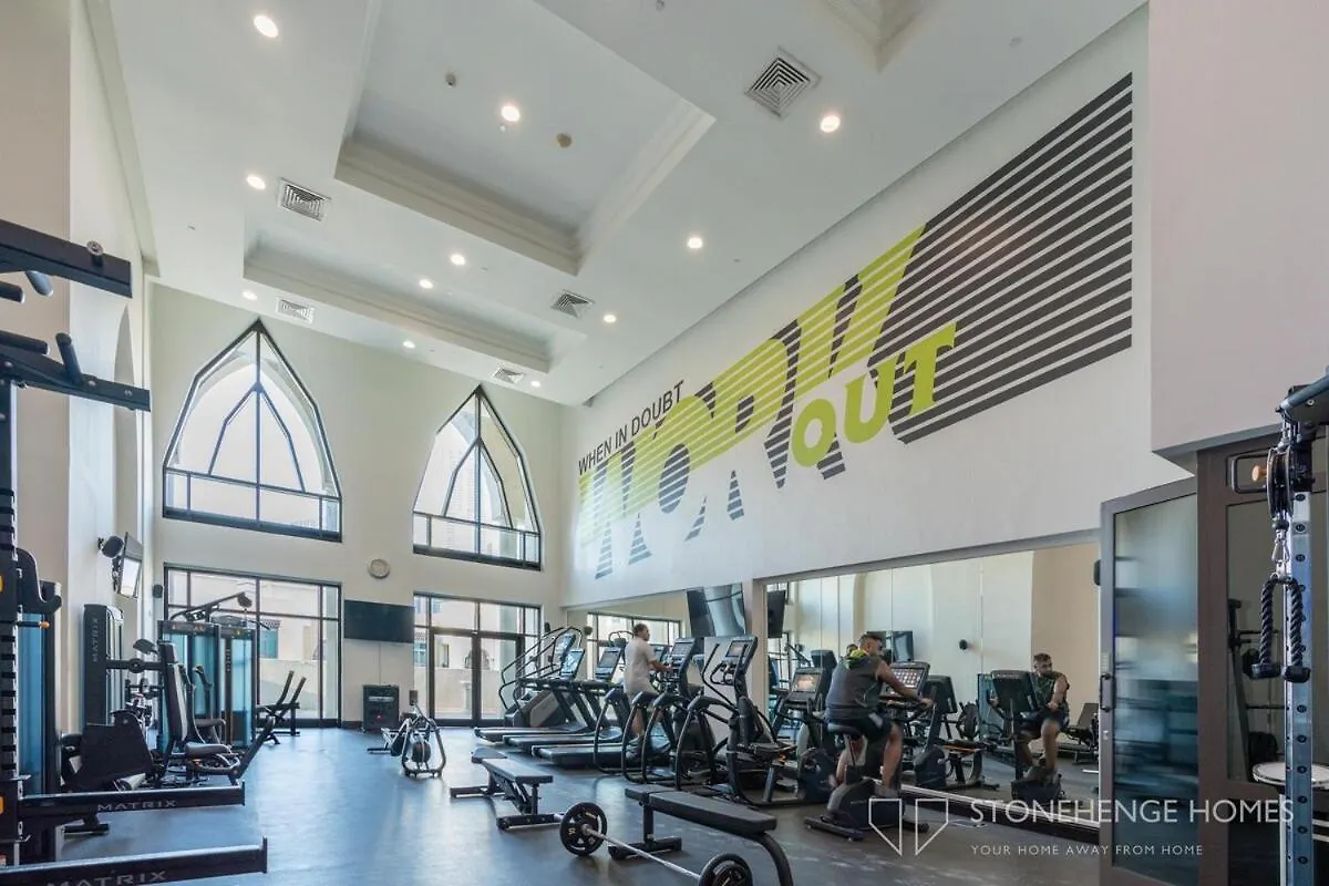 Lux & Cozy 1 Bedroom Apartment Steps Away From Burj Khalifa & Dubai Mall